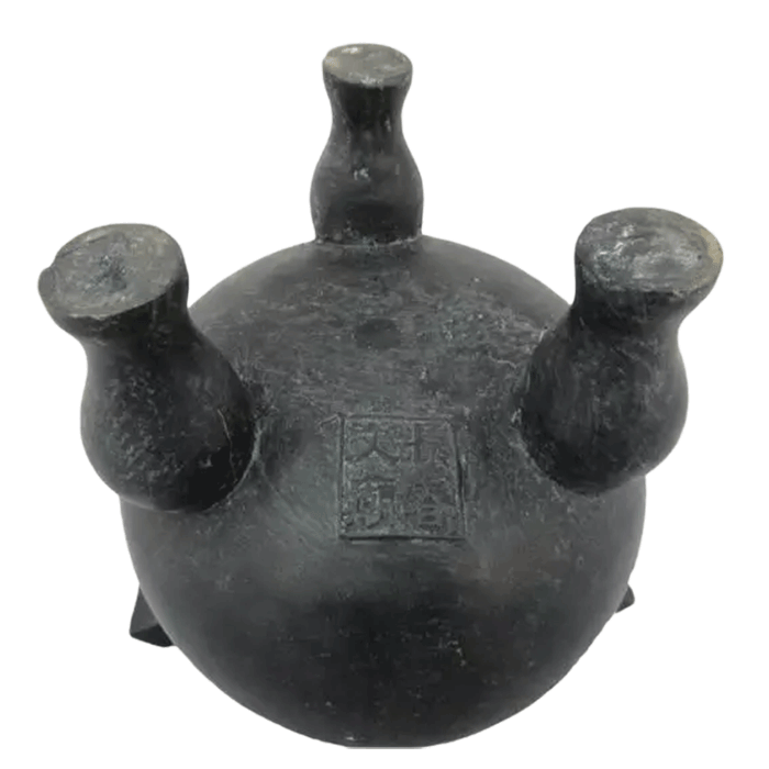 Zilong Ding Vessel Bronze Vessel in Shang Dynasty Style